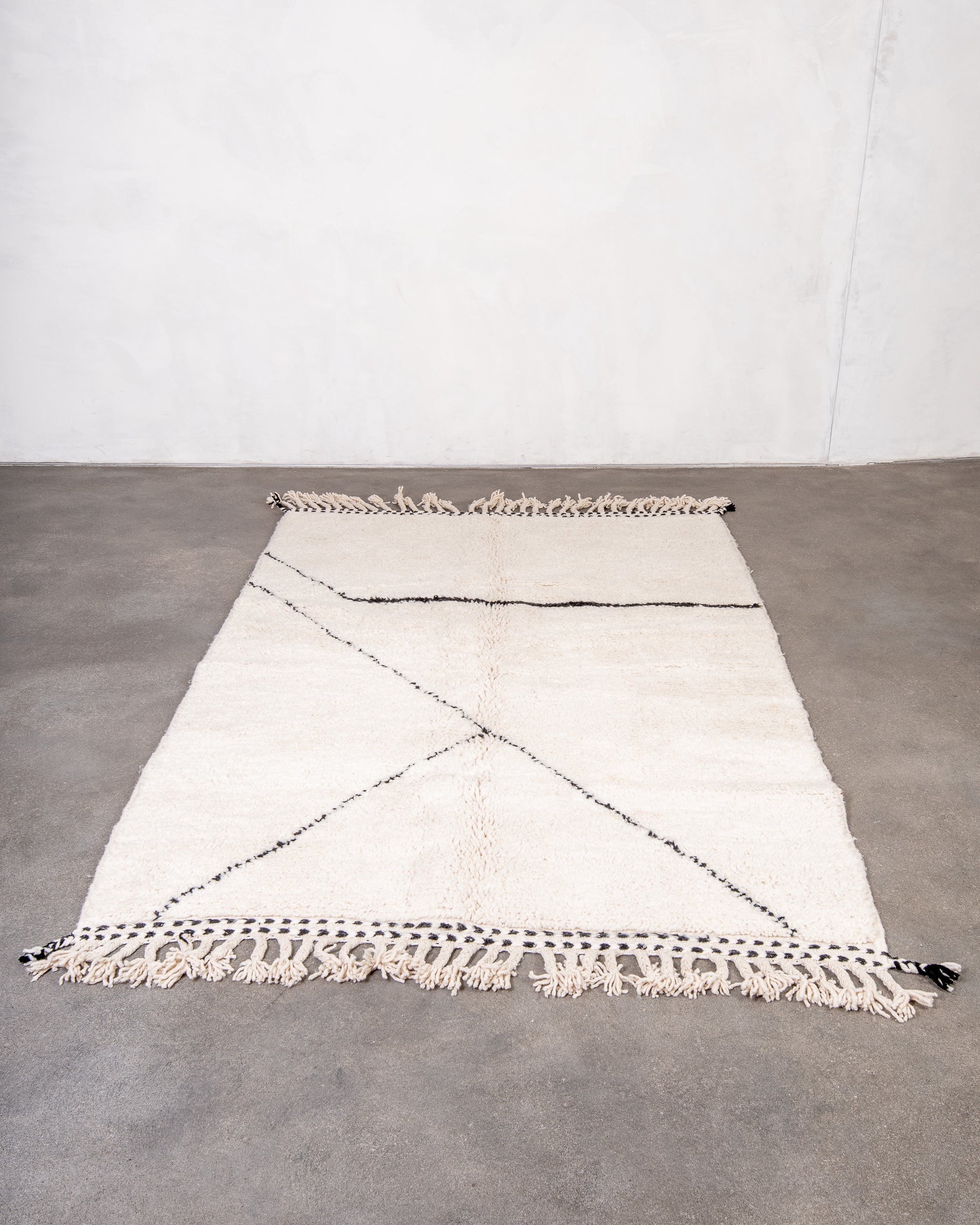 Modern designer handcrafted Berber rug from morocco Beniourain with beautiful colors and patterns